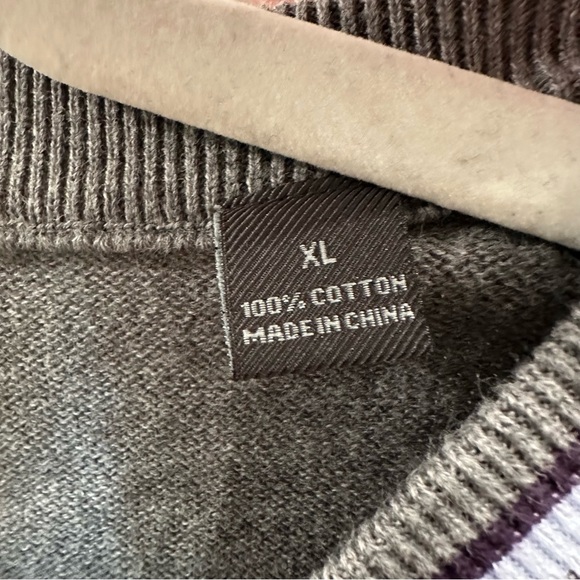 John Bartlett Consensus V-Neck Purple & White Stripe Gray Sweater Men’s Size XL - Picture 6 of 9